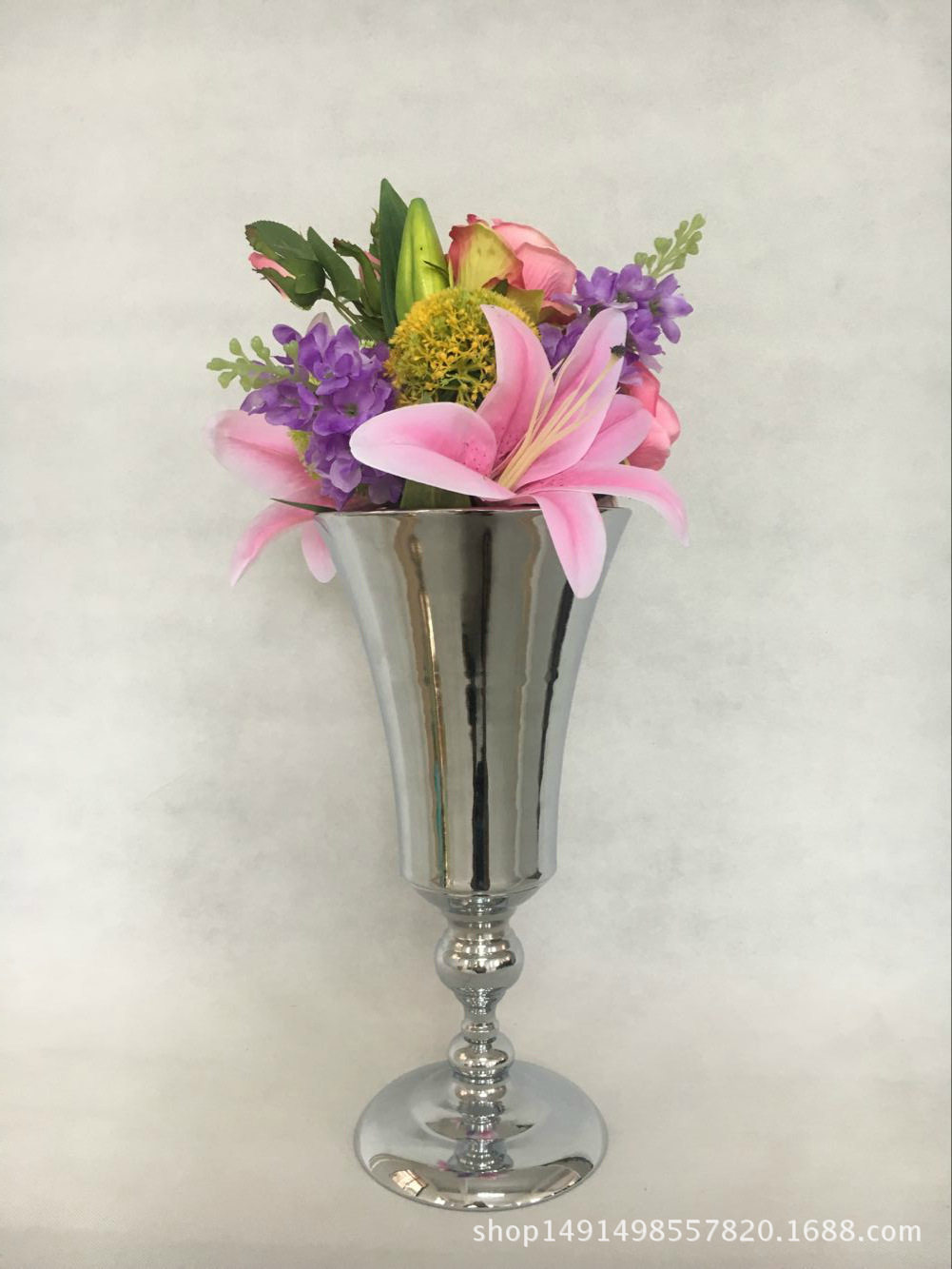 2017新款婚庆道具金色喇叭T台路引婚礼主桌花瓶婚礼创意摆件,橡塑材料及制品,其他塑料制品,淘宝优惠券,粉丝福利购,淘宝优惠卷