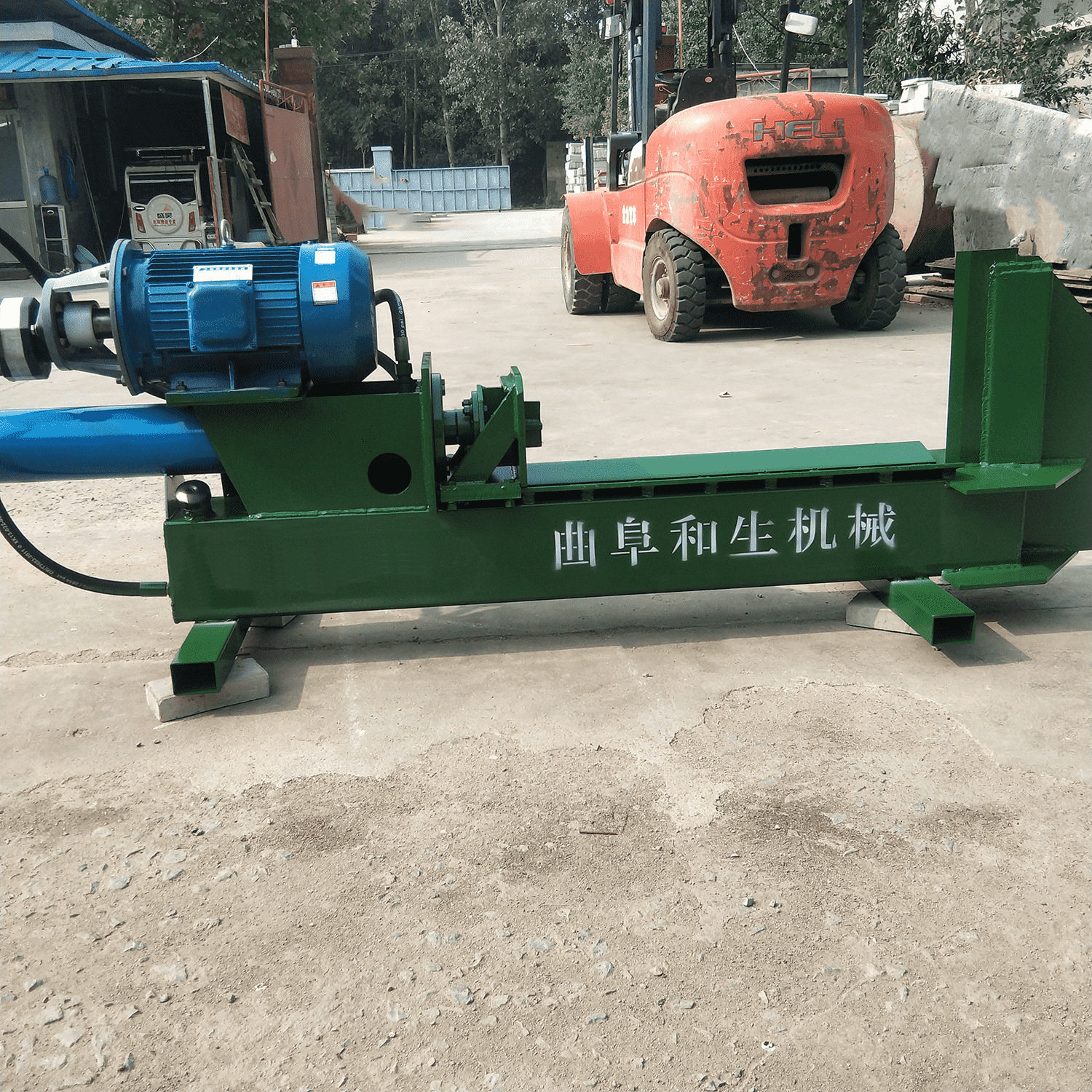 电动25吨劈柴机树根液压劈木机厂家果木1米长液压劈柴器质保一年