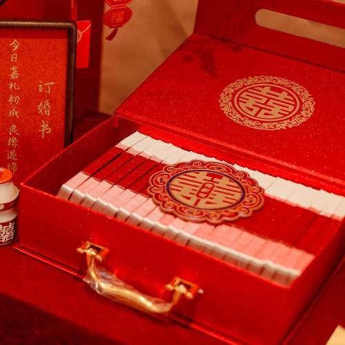 订婚彩礼摆台轻奢结婚礼金盒彩礼盒新中式轻奢聘礼婚庆装饰摆件