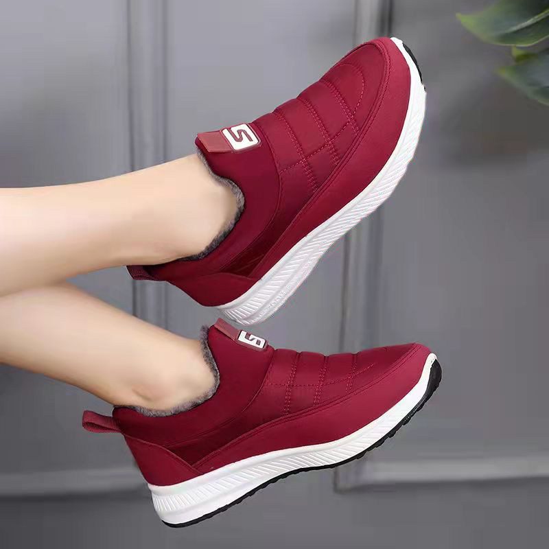 冬季三健步鞋女中老年妈妈鞋平底防滑老人鞋女士休闲单老北京布鞋