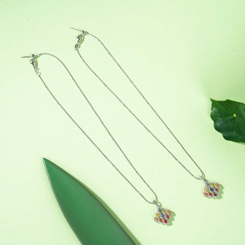 S925银镶嵌彩色蓝宝吊坠-多样性发其一-3*4mm-V41200-E（商城）