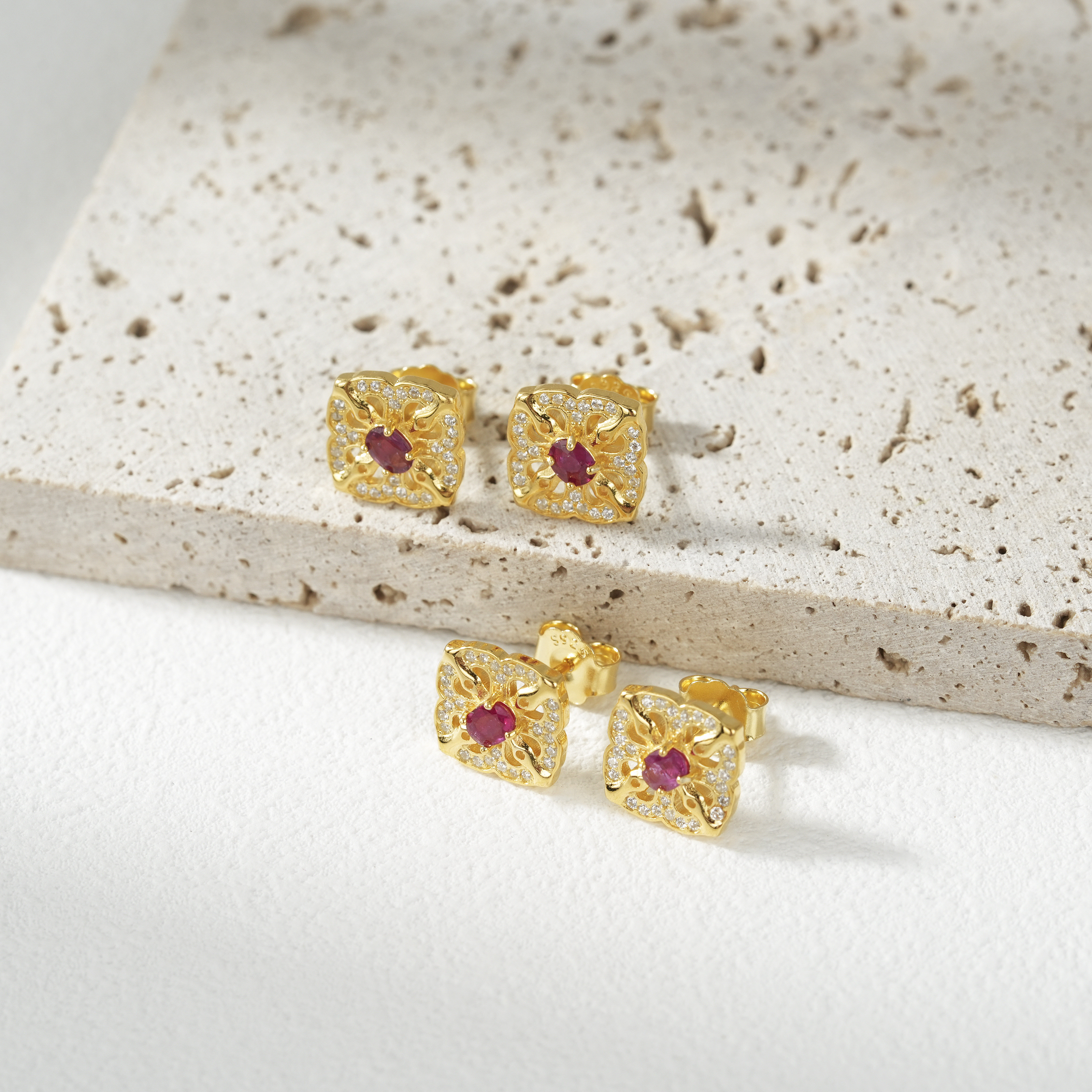 云上叙20 DS83621 红宝石耳钉—多样性发一件-3.5x2.5mm（甄选）,珠宝/钻石/翡翠,耳饰,淘宝优惠券,粉丝福利购,淘宝优惠卷