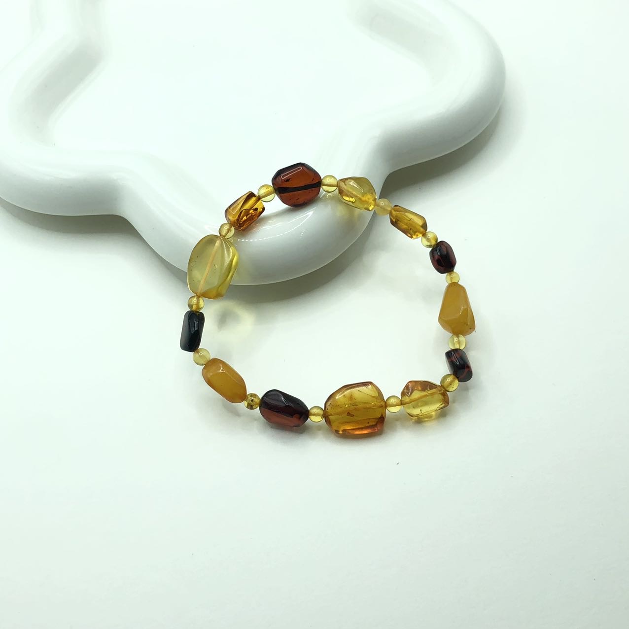 云上叙天然琥珀单圈手串随型血珀花珀蜜蜡手饰多宝手链V34618-E