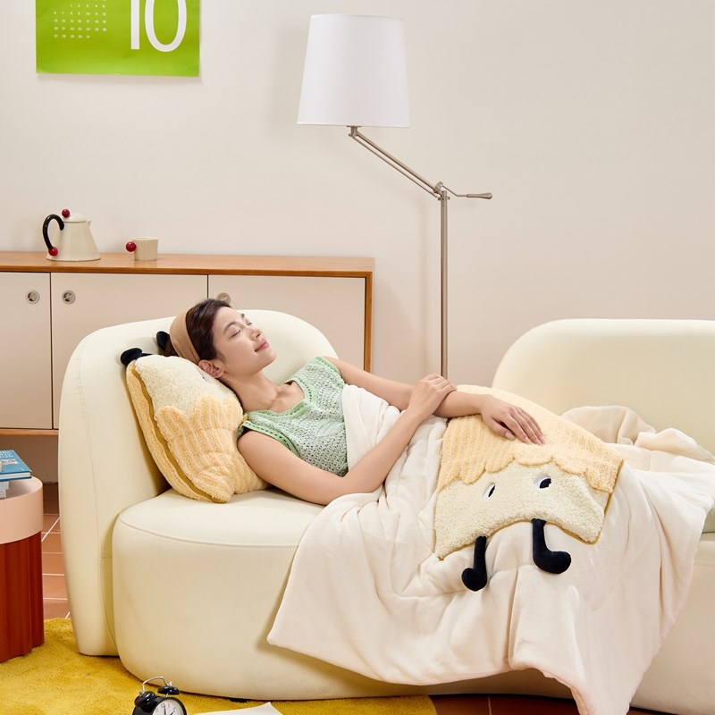 抱枕被子两用二合一加厚车载枕头空调被冬天午睡折叠靠枕毯子车用