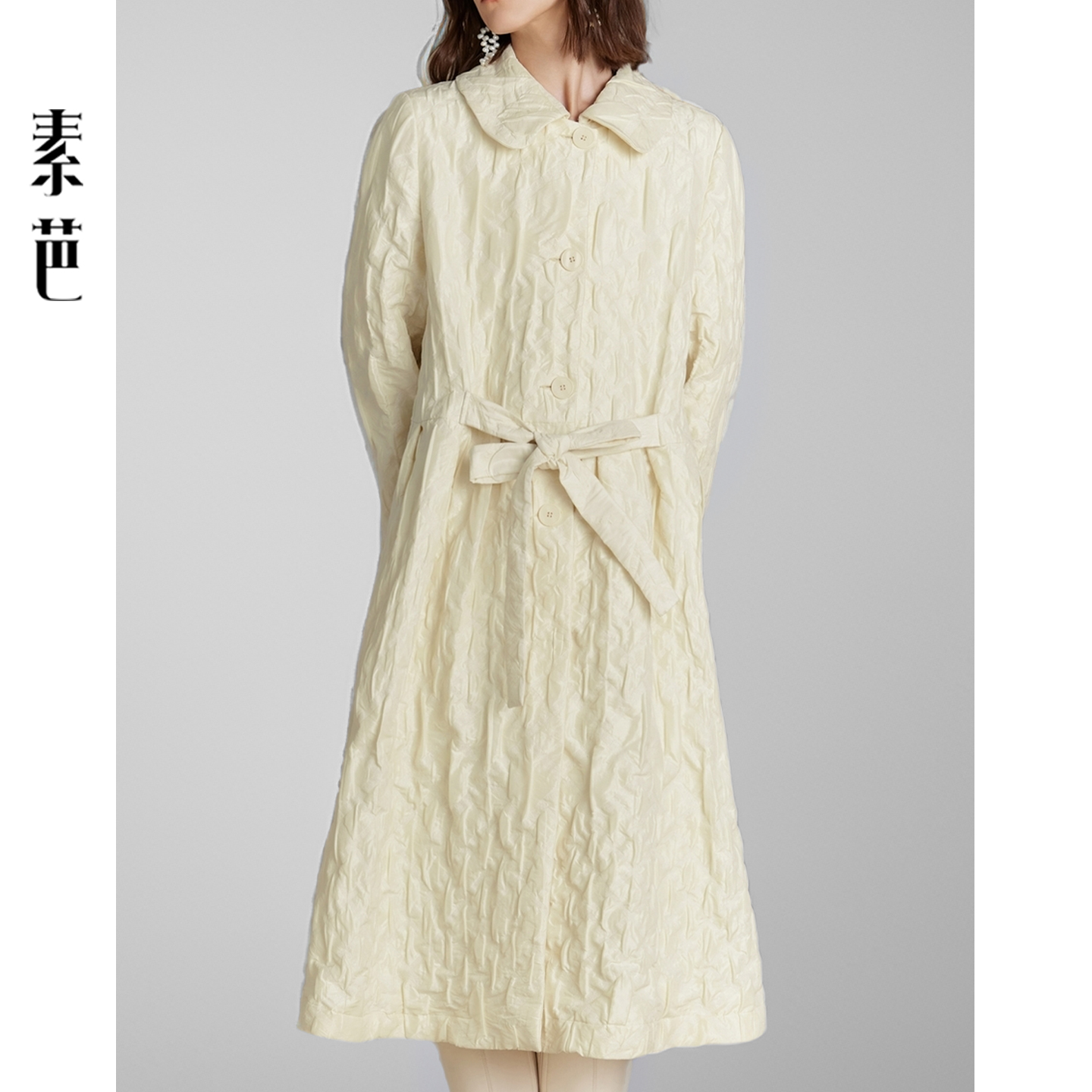 立体廓形肌理感翻领风衣