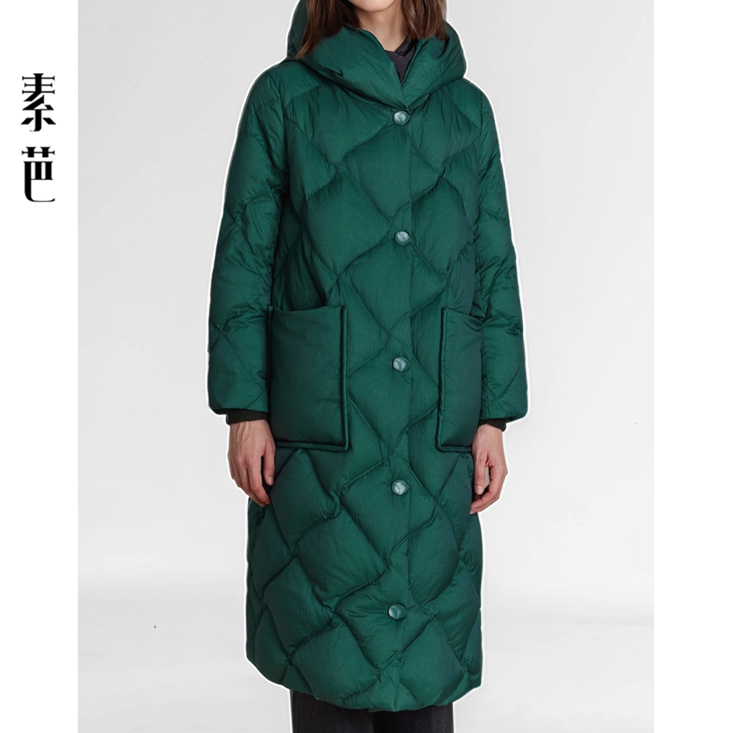 素芭菱形格绗长款羽绒服