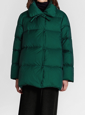 素芭轻暖云感翻领羽绒服女冬季高级感立体蓬松时尚保暖外套SS0871