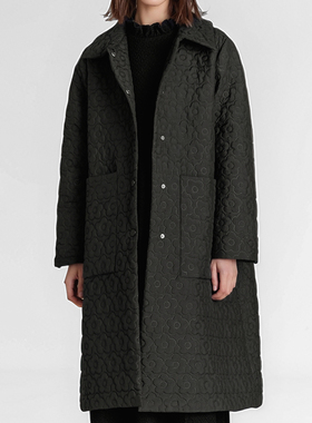 素芭艺术感立体压花黑色棉衣女冬季大口袋设计时尚百搭外套SJ0801