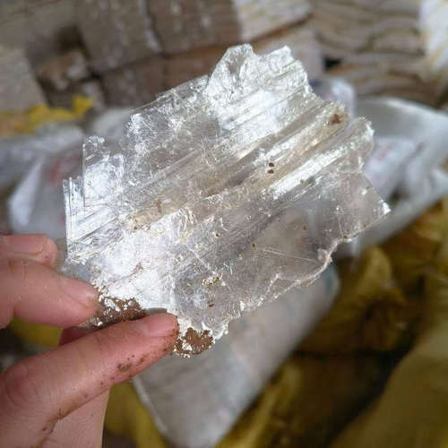 厂家批发制作绝缘隔热耐高温天然云母片大片透明片高纯度隔热绝缘