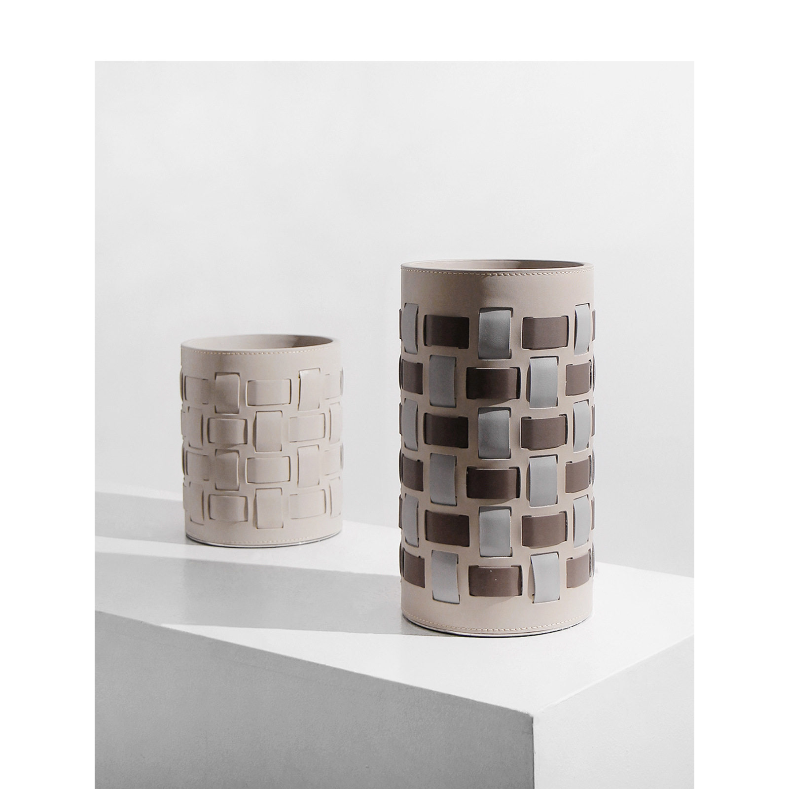 现代轻奢皮质编织格子花器样板房客厅茶几餐厅花艺花瓶装饰摆件,模玩/动漫/周边/娃圈三坑/桌游,文化/体育周边,淘宝优惠券,粉丝福利购,淘宝优惠卷