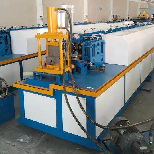 重型异形不规则立柱机货架机货架层板机货架设备货架P型梁机佛山