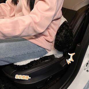精选西高地卡通汽车毛绒坐垫冬季加厚保暖座垫腰靠一体通用女生高