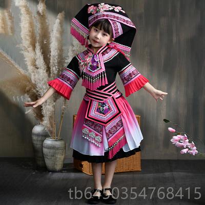 高档款广西壮族服饰刺绣传新统女演出摄影少数族民服装