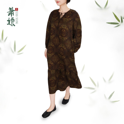 萧娘【秋烟】红云纱新中式复古时尚国风宽松气质V领连衣裙XN5836