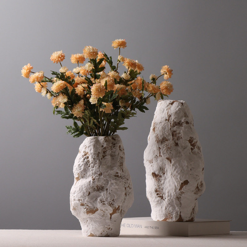 北欧创意陶瓷花瓶 样板房复古插花不规则凹凸装饰摆件客厅电视柜,模玩/动漫/周边/娃圈三坑/桌游,文化/体育周边,淘宝优惠券,粉丝福利购,淘宝优惠卷