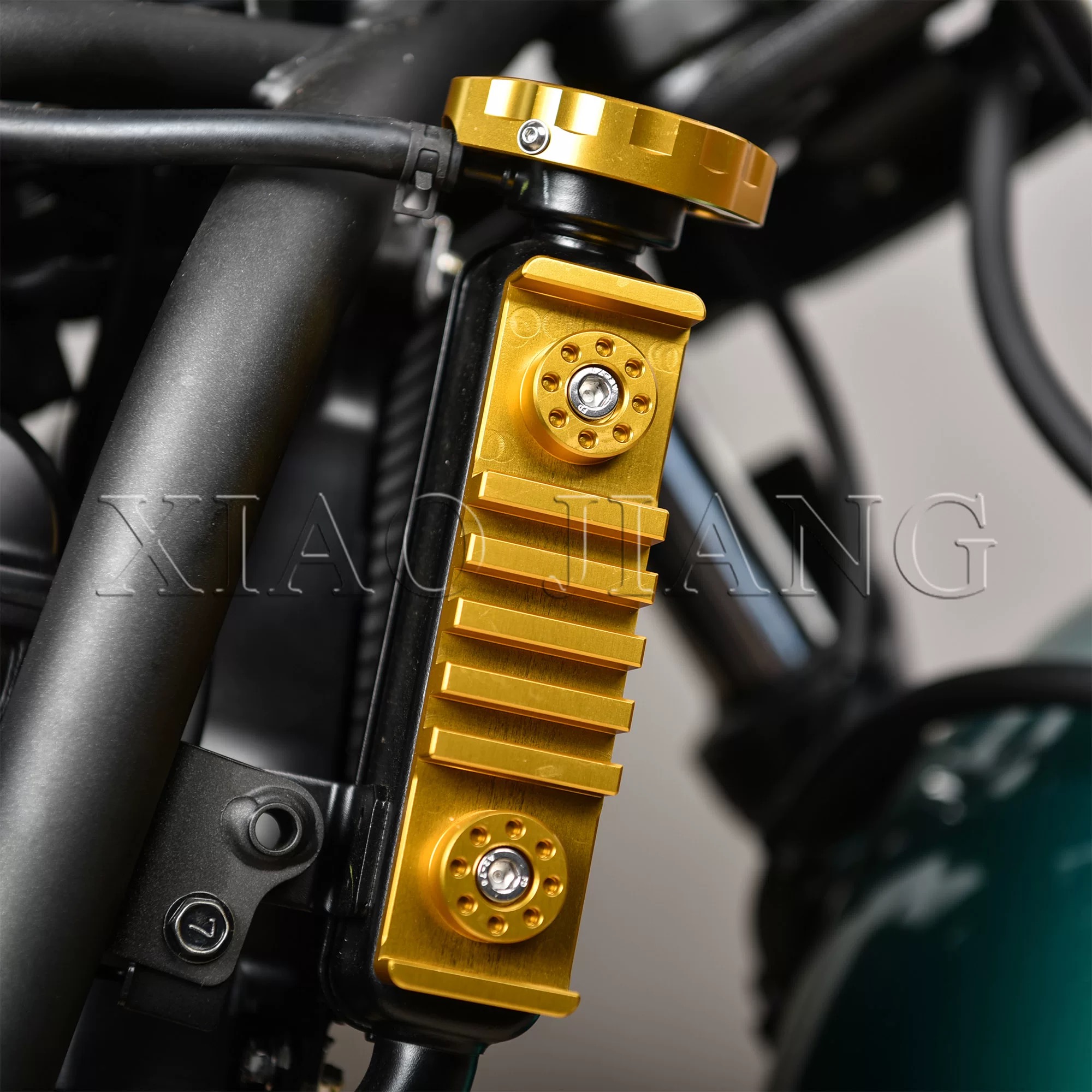 川崎Z650RS改装水箱护罩