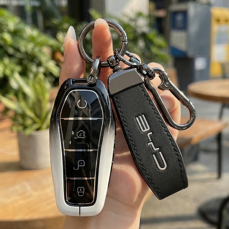 适用比亚迪钥匙套宋Plus秦dmi唐元pro汉ev海豚海豹2023款L车壳扣