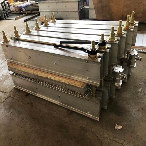 橡胶皮带硫化机厂家销售电热式硫化机性能稳靠矿用输送带硫化机