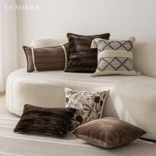 客厅沙发抱枕中古风腰枕仿皮草高级感枕套轻奢样板间靠枕床头靠垫