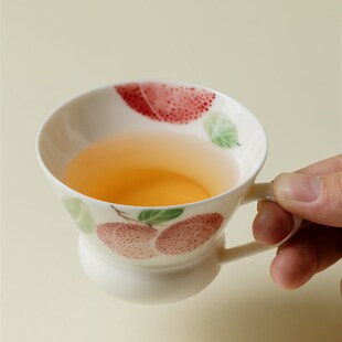 精选束刻粉彩手绘红荔枝陶瓷主人杯功夫茶杯轻奢优雅拉花咖啡杯牛