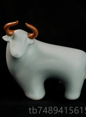 正品汝窑小牛摆件景德室镇陶瓷办公饰面装品桌瓷器复古青瓷新年吉