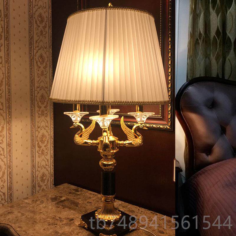 正品欧式台灯卧床头灯美室礼式奢华客厅角几送黑色轻奢天鹅结房婚