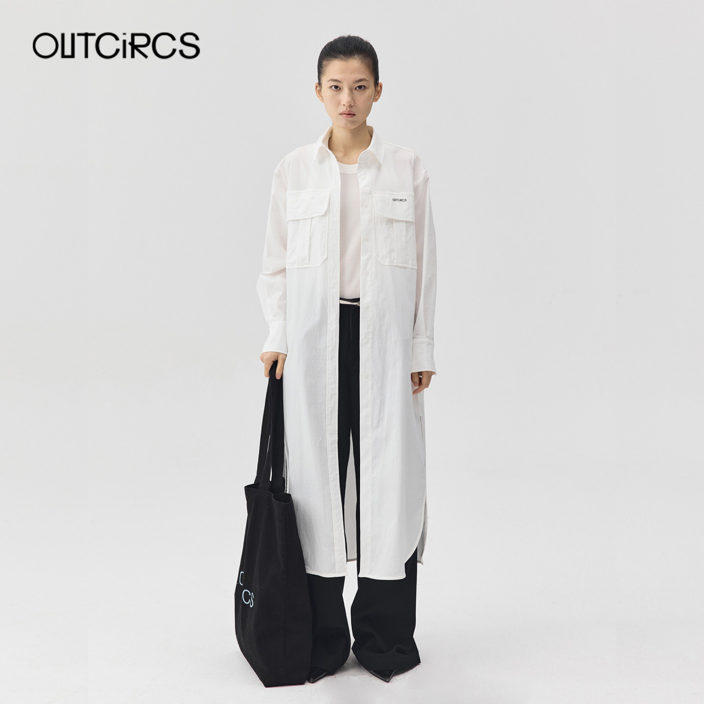 OUTCiRCS女款宽松工装风衣