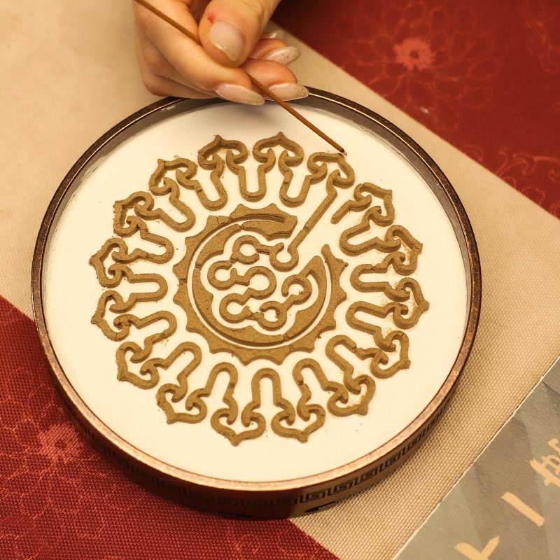 紫铜色回文如意四足仿古香盘熏香纯黄铜香炉家用室内可打香篆12cm,家居饰品,香篆,淘宝优惠券,粉丝福利购,淘宝优惠卷