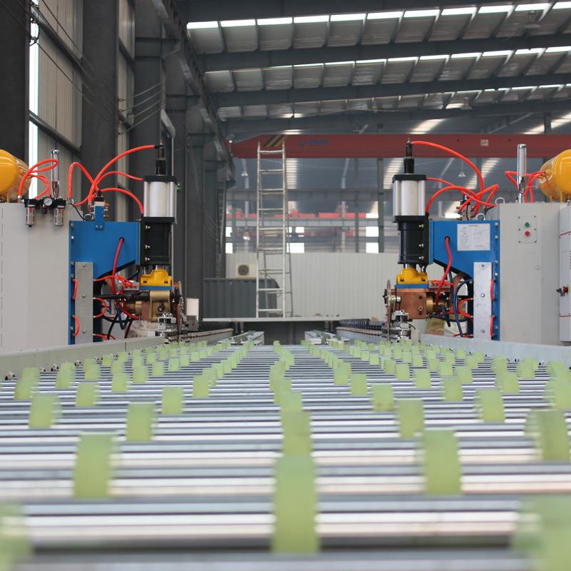 厂家制造板式换热器换热板自动焊机散热片中频滚轮式缝全自动