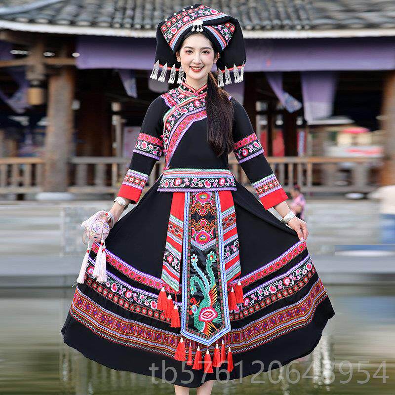正品月广壮族服装女三三民族演出服饰少数民族服装壮锦西绣长裙成