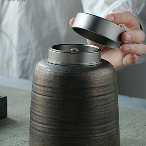 东茶西壶陶瓷茶叶罐大号家用密封罐防潮茶仓复古铝合金盖装存茶罐