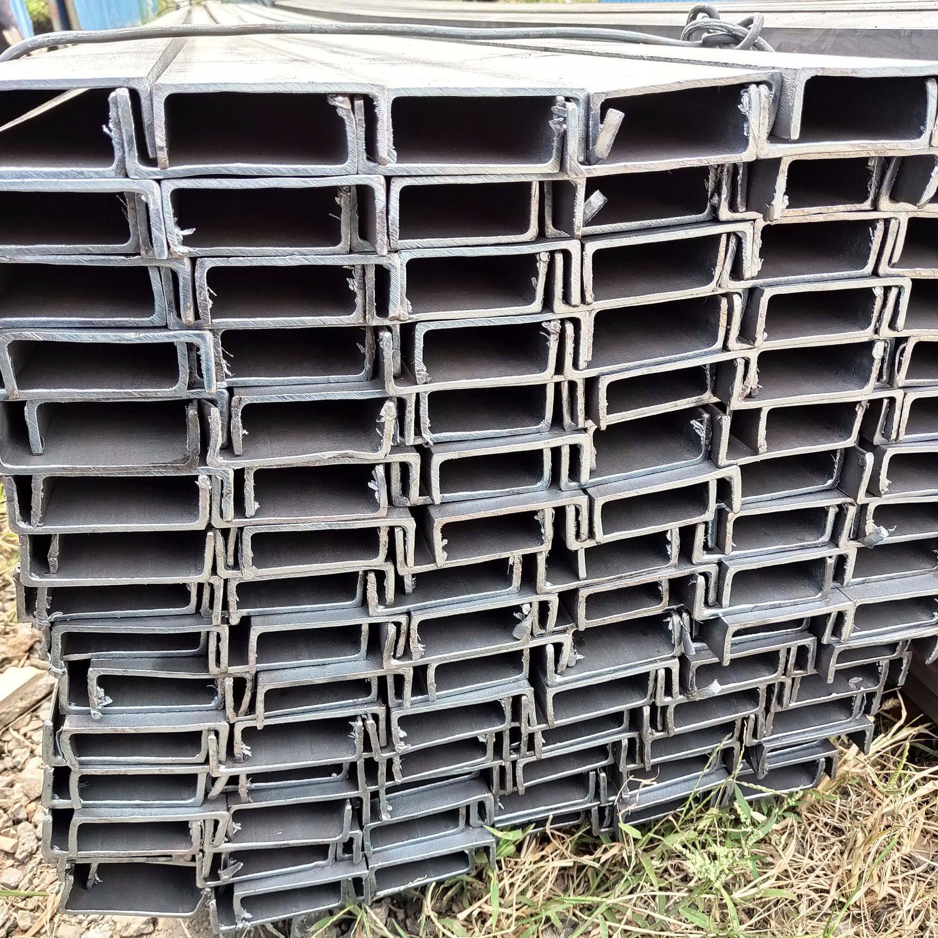 山东槽钢 泰安槽钢 Q235B Q355B 12# 16B# 20B# 28A# 36C# 槽钢
