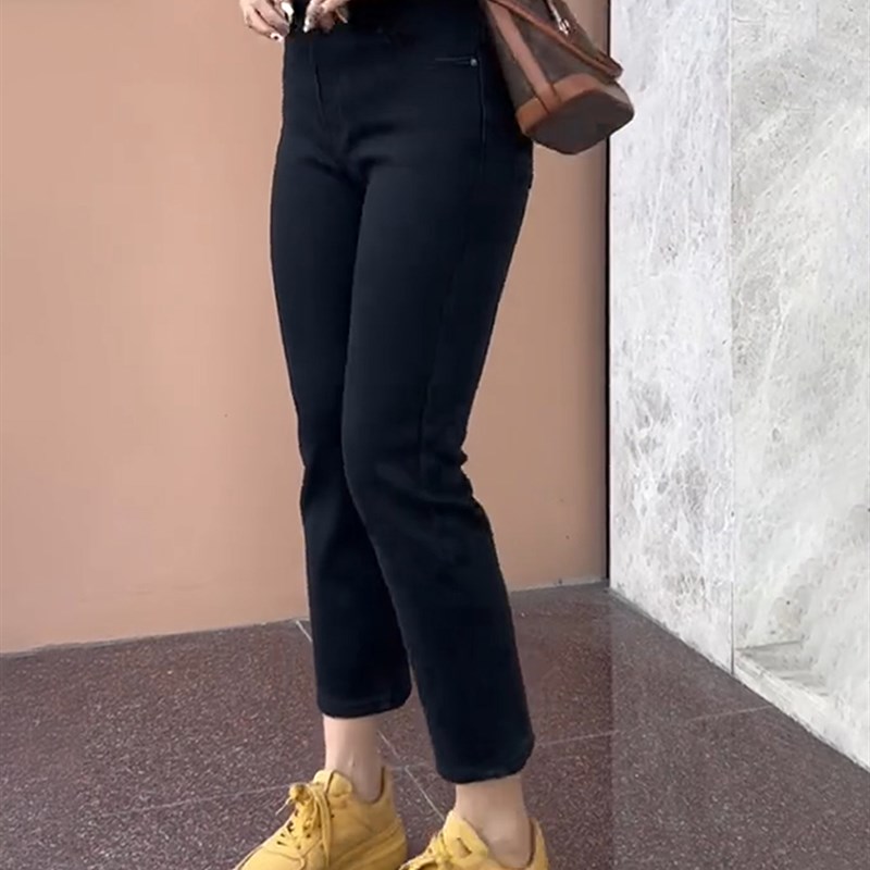 弹力直筒牛仔裤女大尺码胖妹妹mm梨型身I材显瘦高腰小个子黑色烟