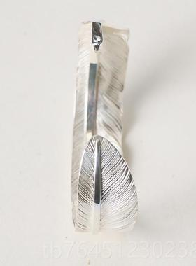 高档复偶屿毛原创族风手工錾刻纯银羽开口古手镯小众设计鹰羽手民