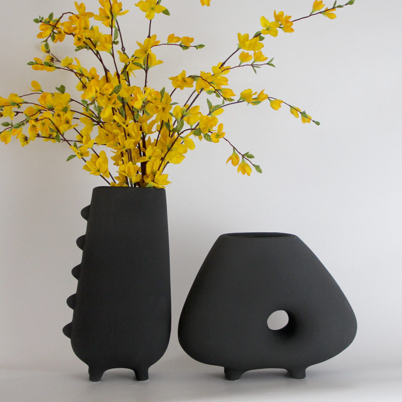创意设计师北欧陶瓷花瓶轻奢摆件干花插花欧式客厅现代简约素烧黑,模玩/动漫/周边/娃圈三坑/桌游,文化/体育周边,淘宝优惠券,粉丝福利购,淘宝优惠卷