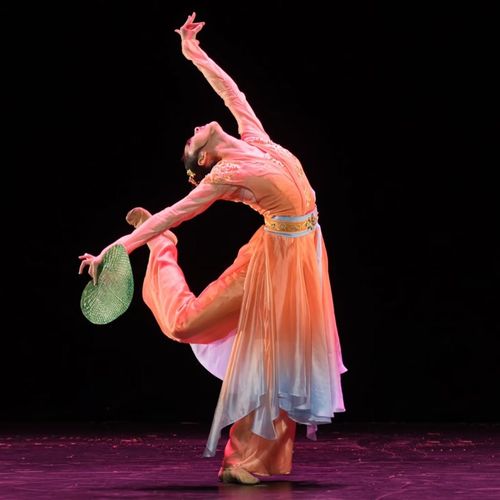 古典舞演出服女儿童舞蹈t服越女词中国舞少儿舞台表演剧目古风服