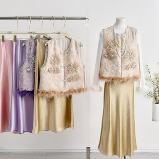 国风夹棉马甲新中式鸵鸟毛亮片刺绣马夹背心女外搭唐装坎肩上衣冬