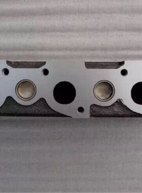 V1902 V1702缸盖