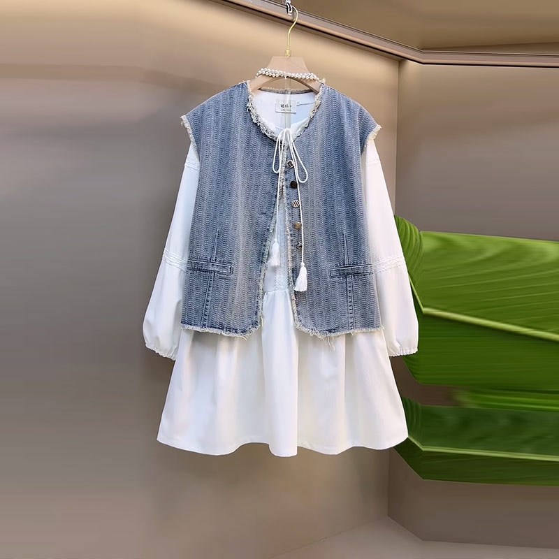 加肥毛边纽扣牛仔马甲圆领长袖白色连衣裙M大码女装减龄休闲两件