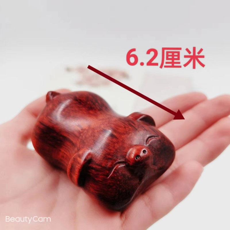 犀牛角紫檀木雕趴趴猪手把件年生肖手把件猪