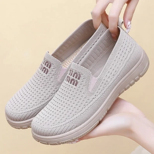 女鞋软底不累脚休闲妈妈鞋老北京布鞋中老年一脚蹬透气单鞋平底鞋