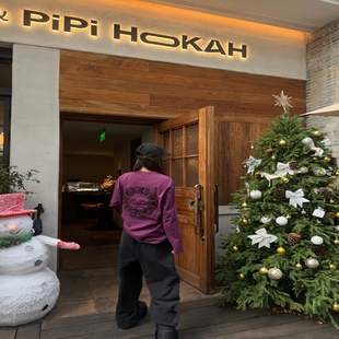 vivichan原创潮牌复古梵文贴布绣圆领卫衣宽松长袖通勤上衣男女