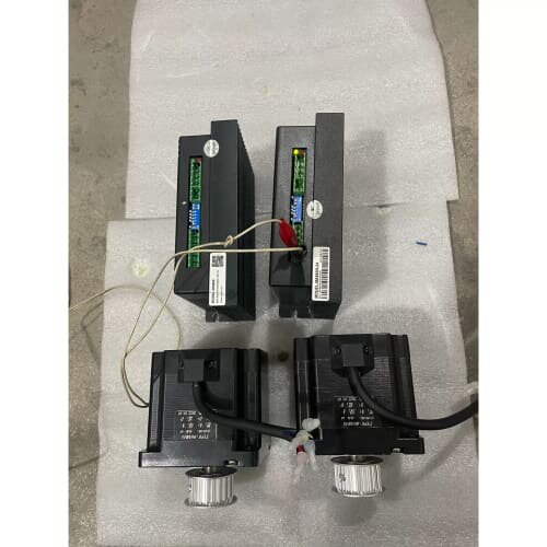 议价步进驱动器电机套装二套，成色99充新，驱动DM860+电