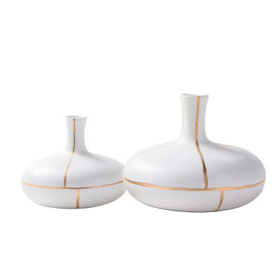 现代家居意式轻奢金色线条花瓶摆件样板房民宿客厅白色陶瓷插花器,模玩/动漫/周边/娃圈三坑/桌游,文化/体育周边,淘宝优惠券,粉丝福利购,淘宝优惠卷