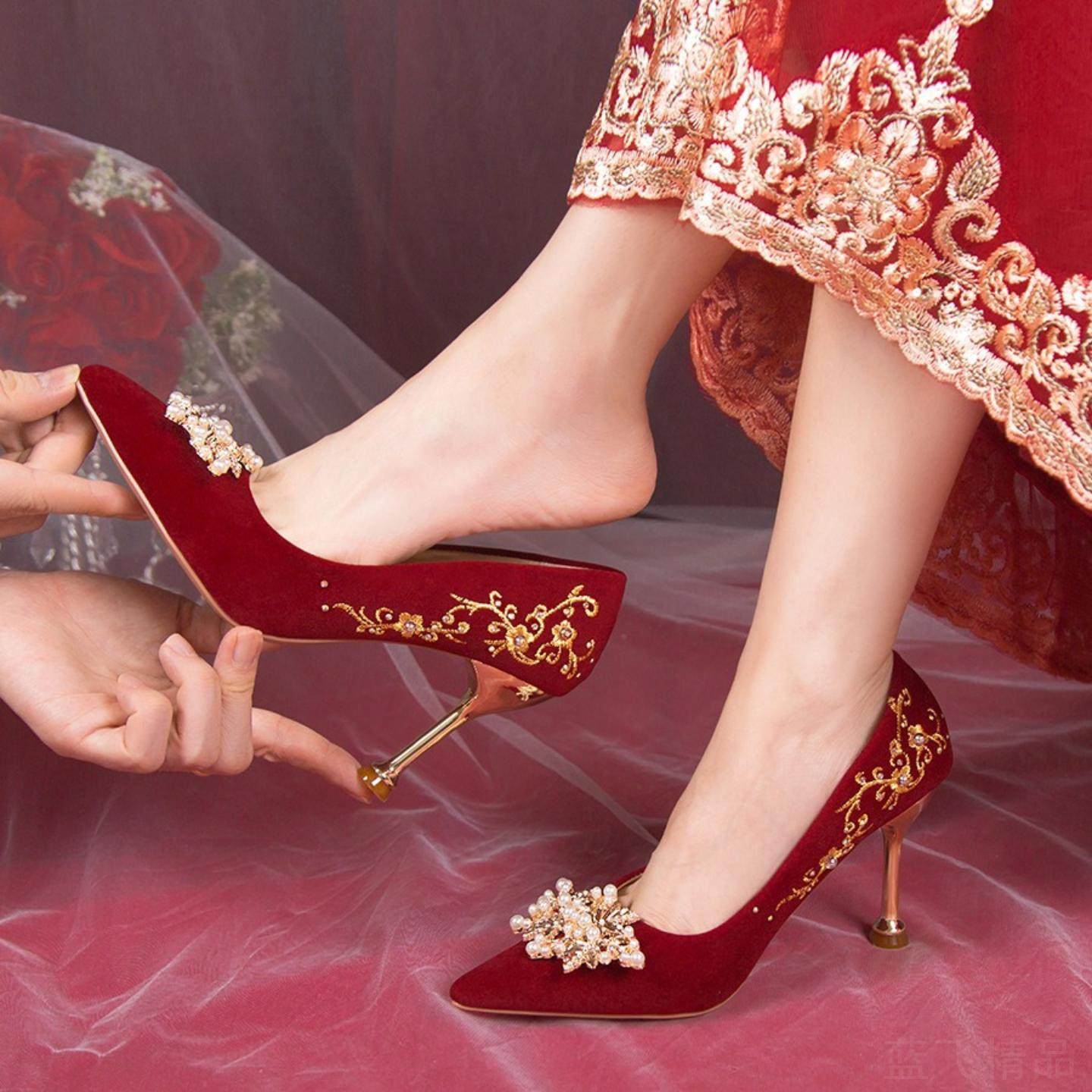 婚鞋女新娘鞋不累脚结婚鞋中式禾秀婚纱两穿红色高跟鞋小众感