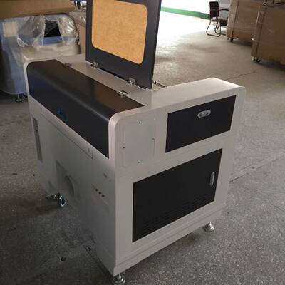 木板雕刻机工艺品制作镂刻激光机木板纸张加工6040型号激光切割机