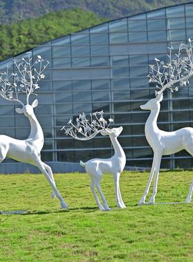 室外模拟梅花鹿雕塑玻璃纤维园林景观社区草坪素描白鹿装饰动物饰