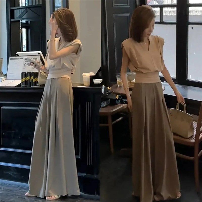 2025夏季新款法式设计感时尚V领上衣+设计感西装裤阔腿裤两件套装,女装/女士精品,时尚套装,淘宝优惠券,粉丝福利购,淘宝优惠卷