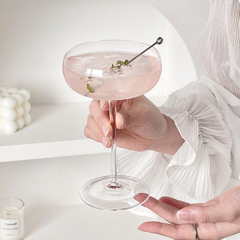 创意高脚酒杯家用宽口玻璃杯女高颜值微醺调酒塔杯香槟鸡尾酒杯子
