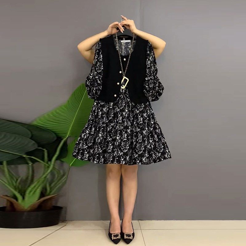 大码女装圆领纽扣马甲碎花裙胖妹妹时尚秋季款设计感轻熟风两件套,女装/女士精品,大码套装,淘宝优惠券,粉丝福利购,淘宝优惠卷